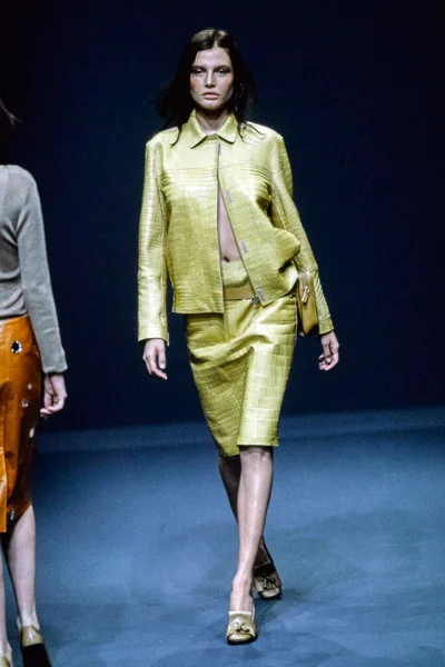Look 40